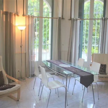 Anahit Apartman Nizza