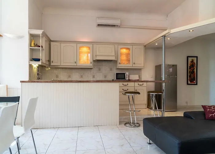 Anahit Apartment *