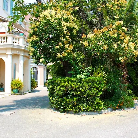 Anahit Apartman Nizza