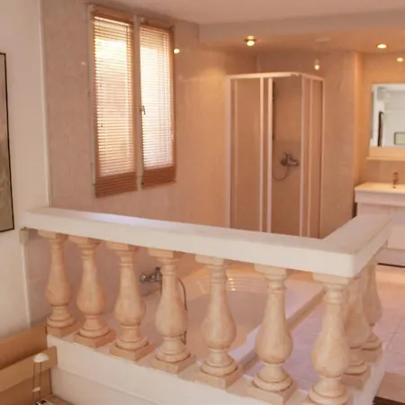 Anahit Apartment